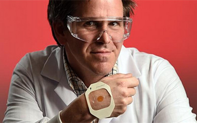 澳科学家研制智能绷带 可自动释放抗生素具提醒功能
