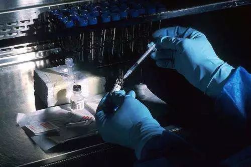柳叶刀：艾滋病感染风险降低67%！新型疫苗重磅来袭！