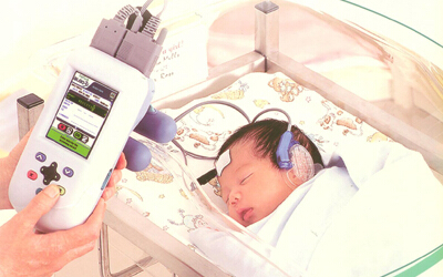郑州新生儿可享四项免费筛查 耳聋基因筛查明年继续