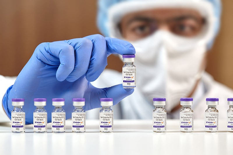 【Nature】全球首款无针DNA新冠疫苗即将在印度率先使用！经2.8万人群的调查研究，其有效性达67%，甚至可预防Delta