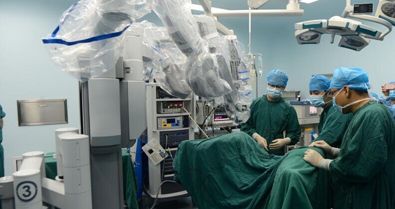 安徽医科大学第一附属医院完成安徽省首例机器人手术